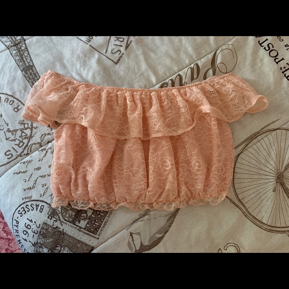 Garage Off Shoulder Lace Crop Top